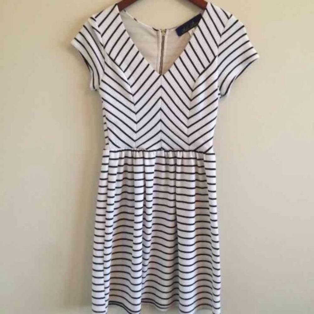 Francesca's Black & Cream dress